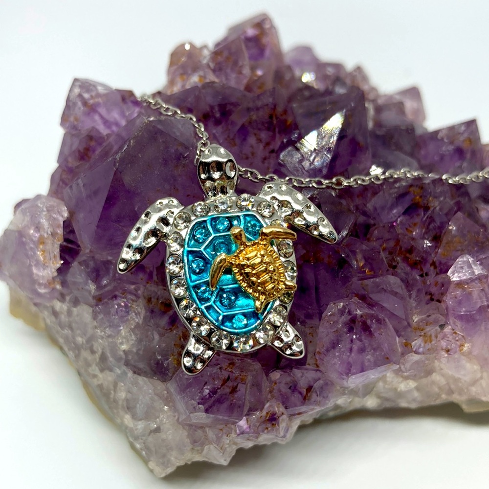 Mother and baby turtle pendant/necklace silver tone with CZ